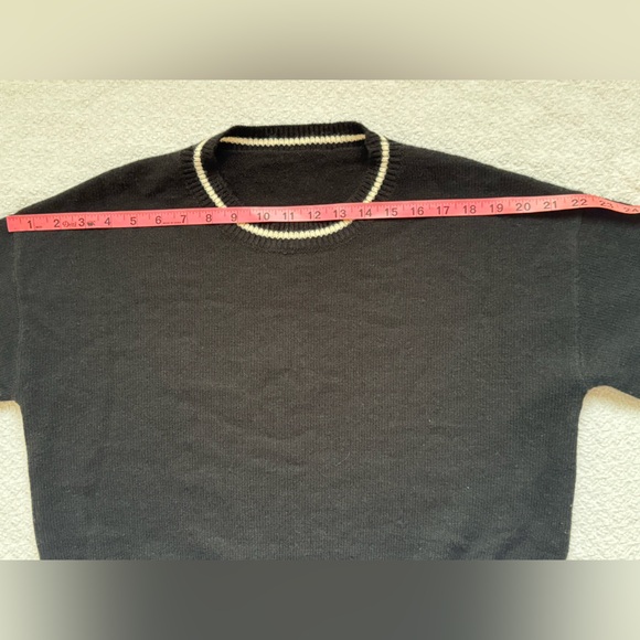 NWT Cider Elegant Black Sweater with Cream Accents Size M - Picture 5 of 8